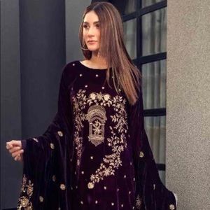 Winter Luxe Velvet Kameez with Shalwaar